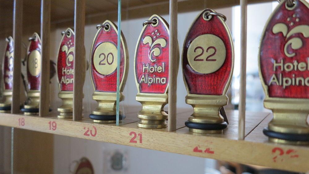 Hotel Alpina Davos Bagian luar foto