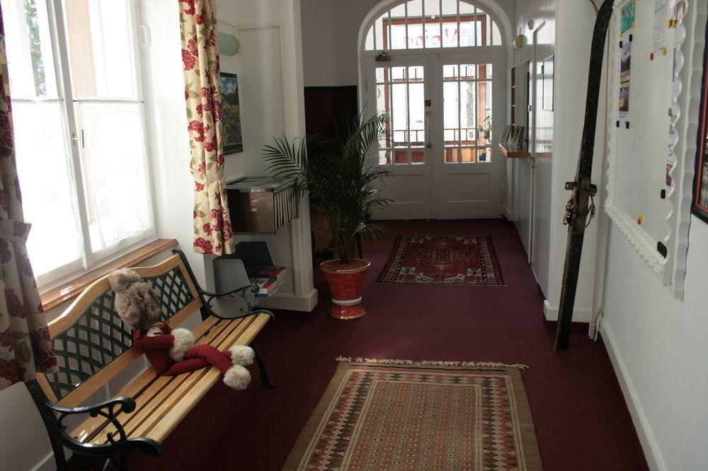 Hotel Alpina Davos Bagian luar foto