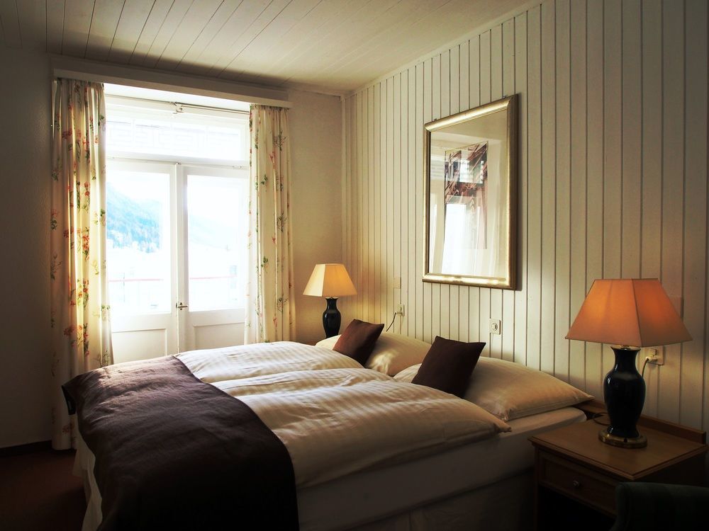 Hotel Alpina Davos Bagian luar foto